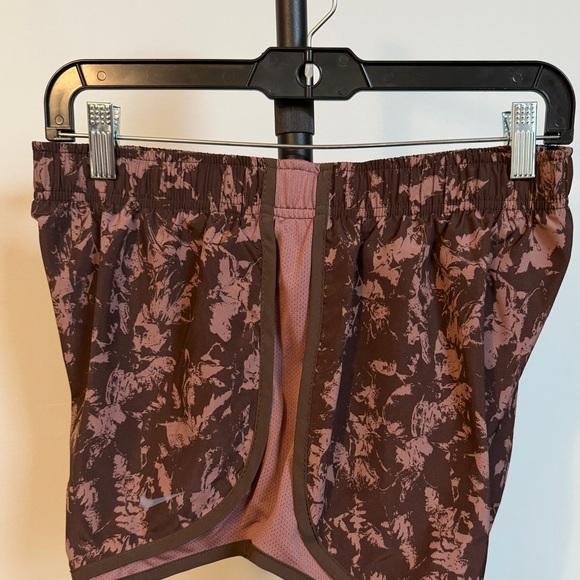 Nike Women’s Athletic Dri-FIT Shorts - Picture 4 of 10